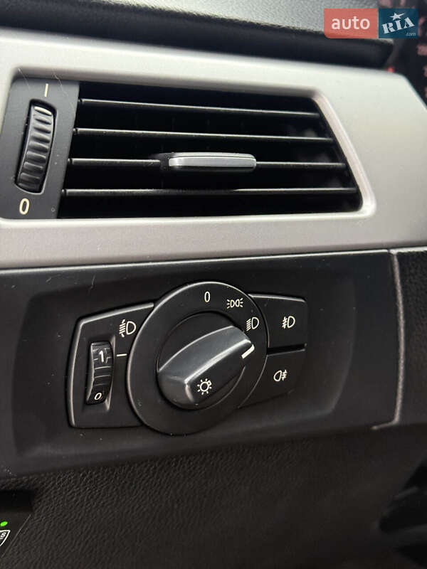 Седан BMW 3 Series 2007 в Сумах