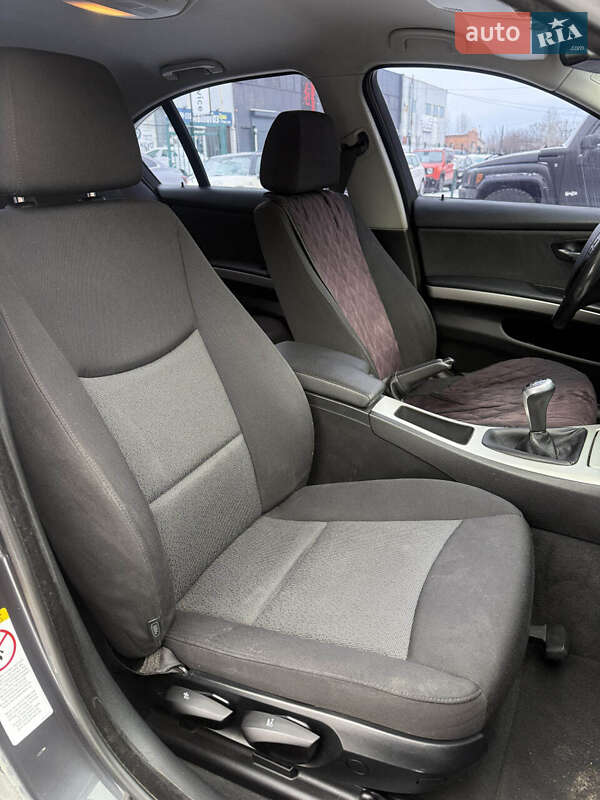 Седан BMW 3 Series 2007 в Сумах