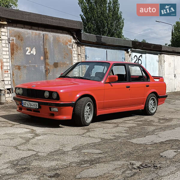 Седан BMW 3 Series 1987 в Запорожье