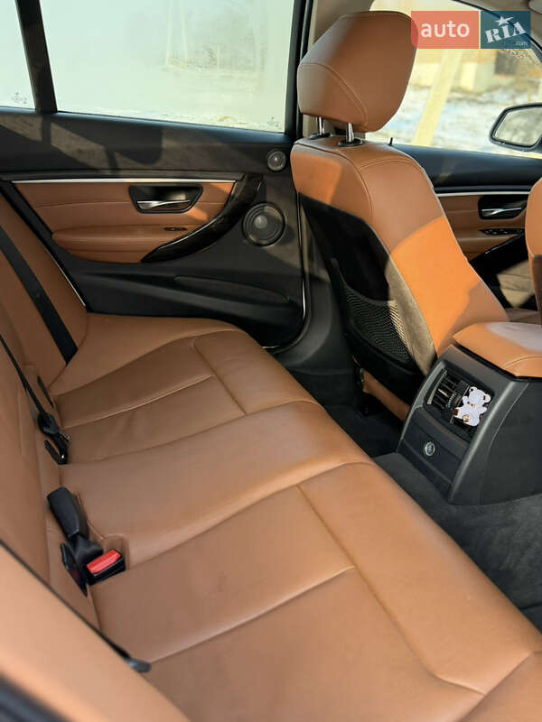 Седан BMW 3 Series 2014 в Сумах