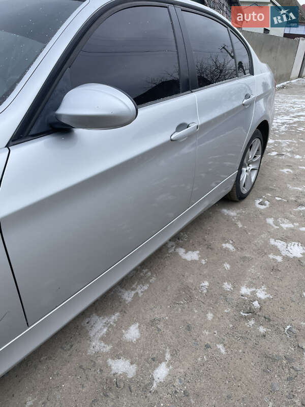 Седан BMW 3 Series 2005 в Николаеве