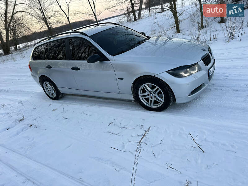 Универсал BMW 3 Series 2006 в Гатном