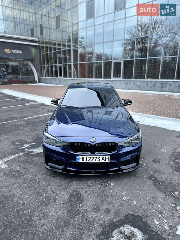 Седан BMW 3 Series 2015 в Одессе