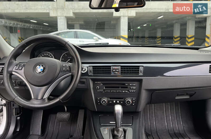 Универсал BMW 3 Series 2009 в Киеве фото 18 Универсал BMW 3 Series 2009 в Киеве