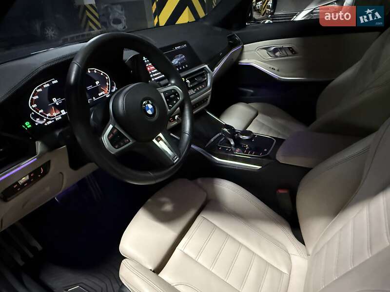 Седан BMW 3 Series 2019 в Киеве