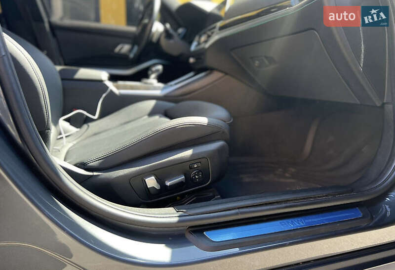 Седан BMW 3 Series 2019 в Львове фото 13 Седан BMW 3 Series 2019 в Львове