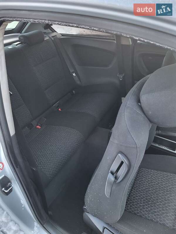 Купе BMW 3 Series 2003 в Дніпрі