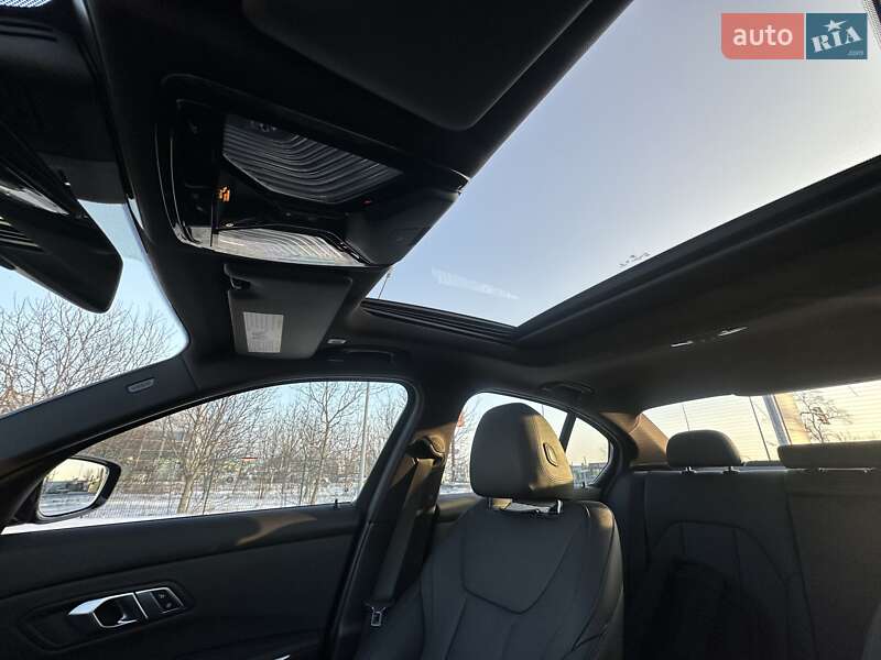 Седан BMW 3 Series 2019 в Виннице