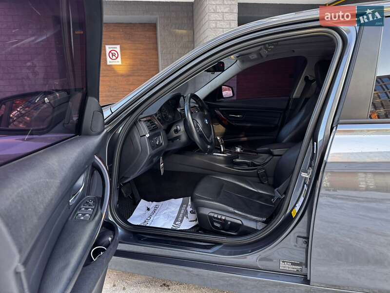 Седан BMW 3 Series 2014 в Ивано-Франковске