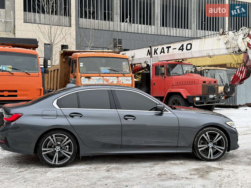 Седан BMW 3 Series 2021 в Киеве