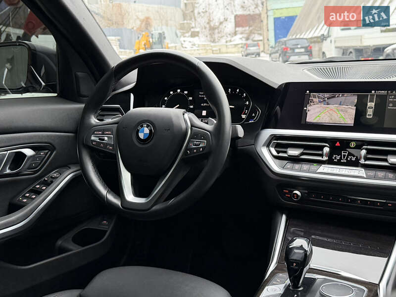 Седан BMW 3 Series 2021 в Киеве