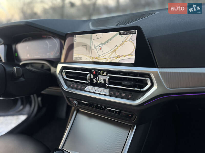 Седан BMW 3 Series 2022 в Киеве