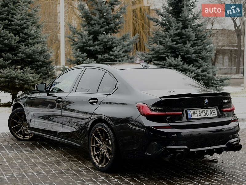 Седан BMW 3 Series 2019 в Одессе