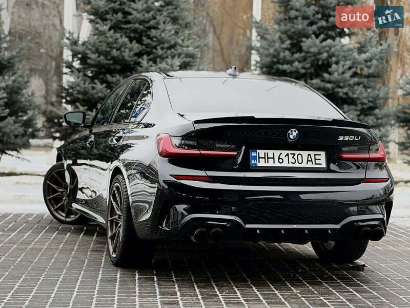 Седан BMW 3 Series 2019 в Одессе
