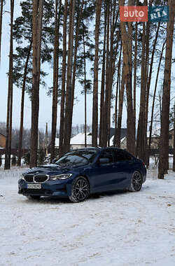 Седан BMW 3 Series 2022 в Києві