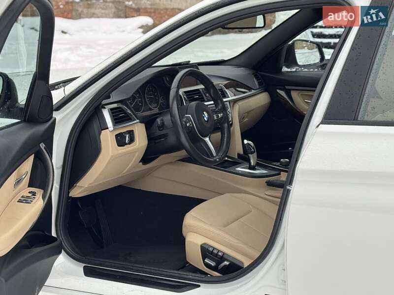 Седан BMW 3 Series 2016 в Киеве