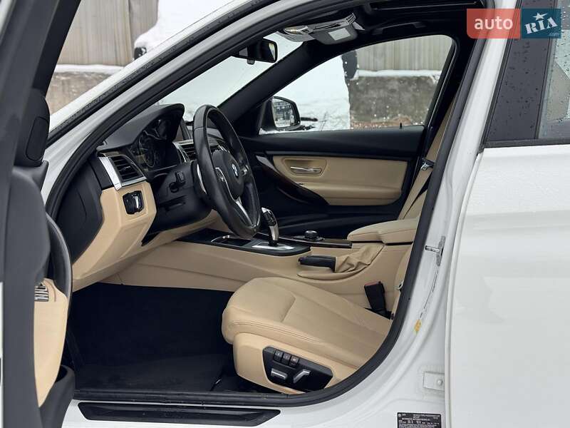 Седан BMW 3 Series 2016 в Киеве