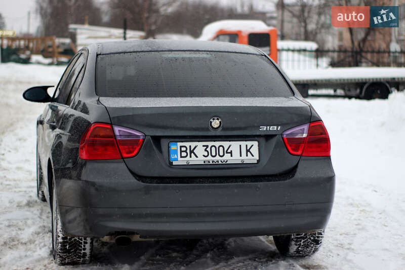 Седан BMW 3 Series 2006 в Кременце фото 11 Седан BMW 3 Series 2006 в Кременце