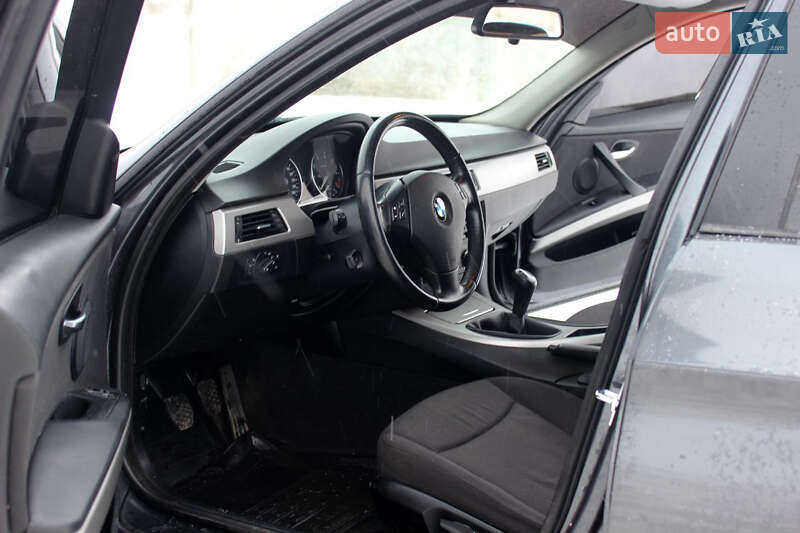 Седан BMW 3 Series 2006 в Кременце фото 24 Седан BMW 3 Series 2006 в Кременце