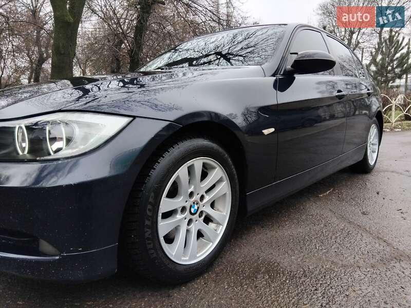 Седан BMW 3 Series 2007 в Черноморске