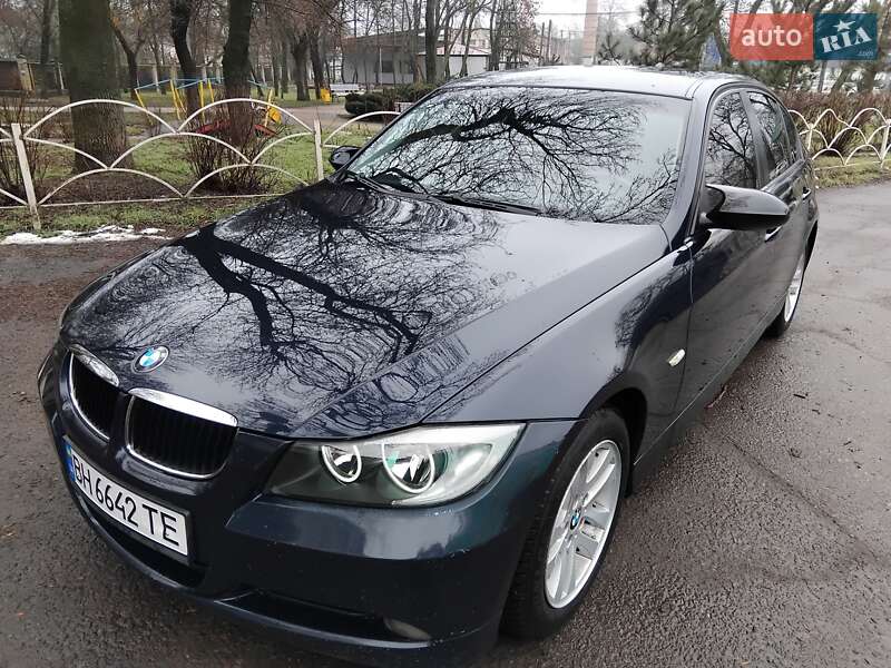 Седан BMW 3 Series 2007 в Черноморске