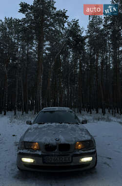 Універсал BMW 3 Series 2001 в Кам'янському