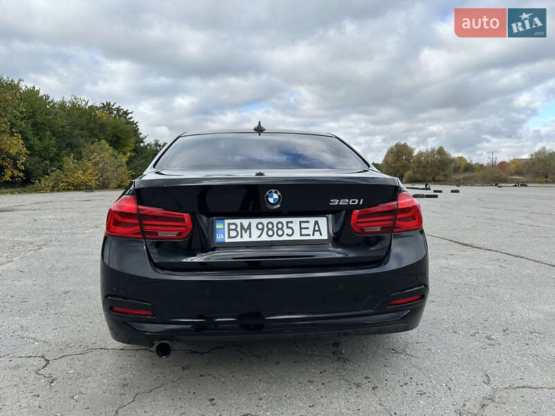 Седан BMW 3 Series 2015 в Киеве