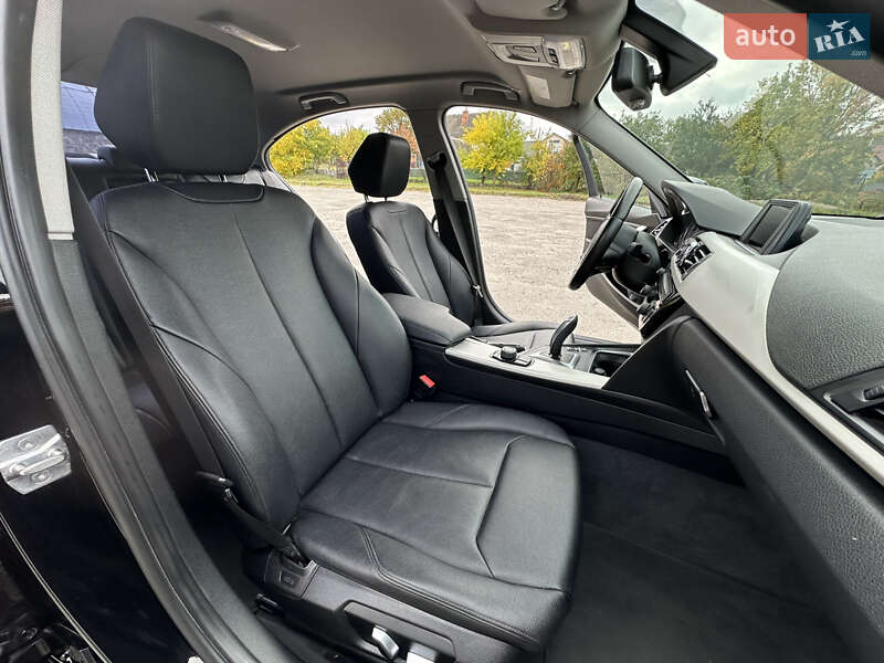 Седан BMW 3 Series 2015 в Киеве