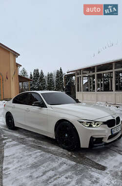 Седан BMW 3 Series 2015 в Коломые