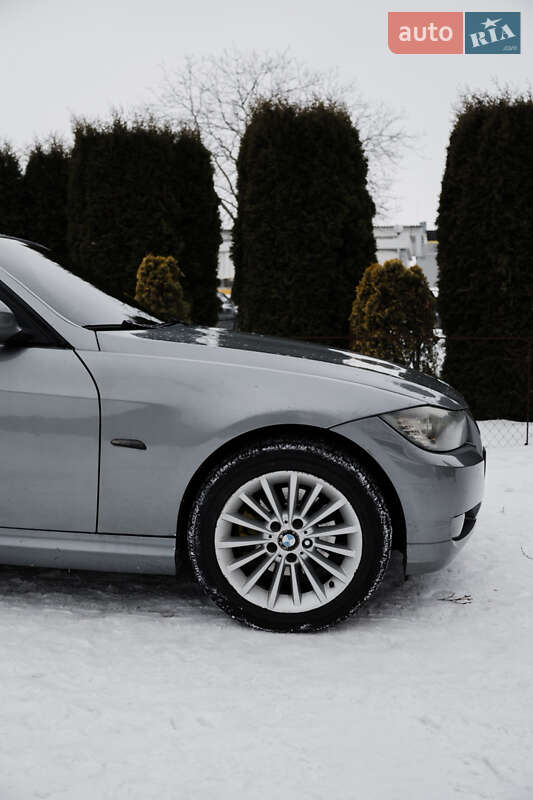 Седан BMW 3 Series 2008 в Хмельницком