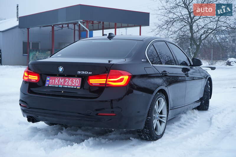 Седан BMW 3 Series 2018 в Попельне
