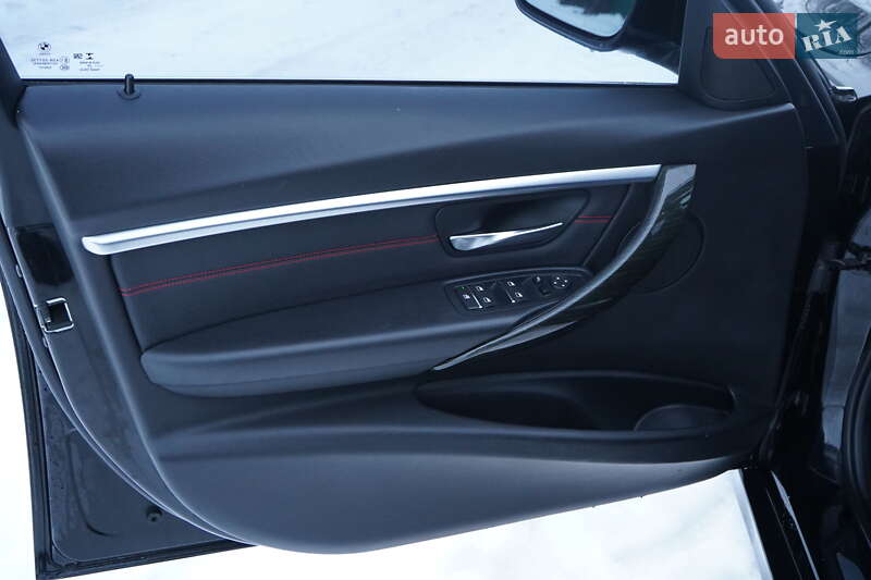 Седан BMW 3 Series 2018 в Попельне