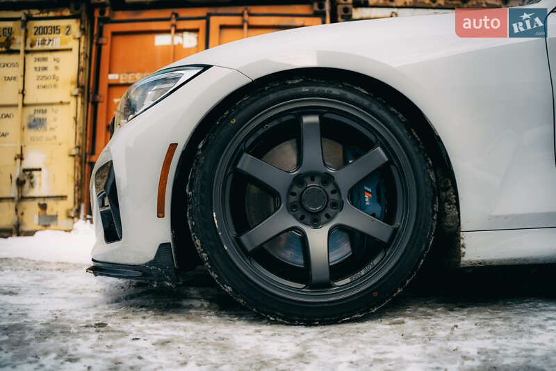 Седан BMW 3 Series 2020 в Киеве