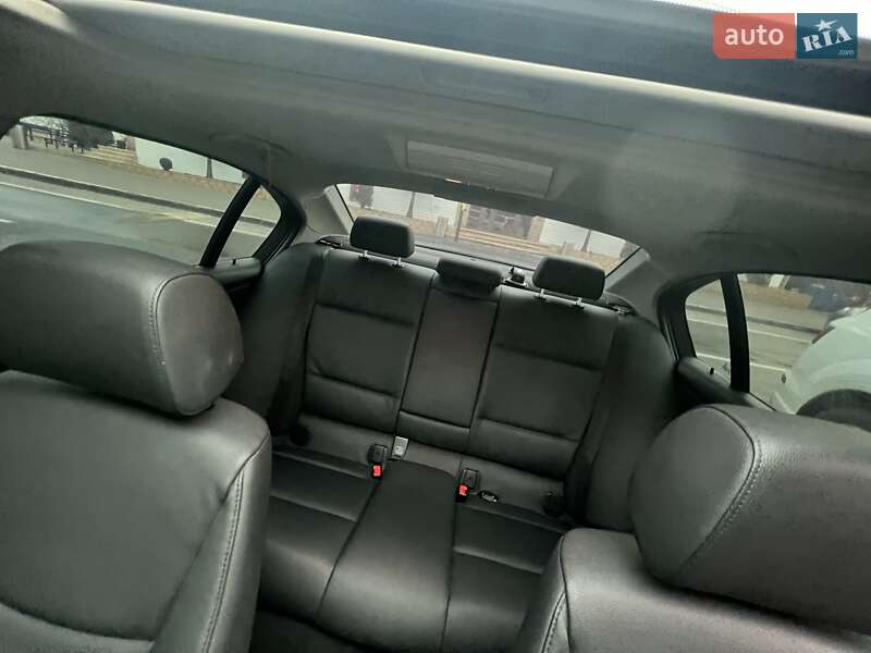 Седан BMW 3 Series 2010 в Одессе фото 9 Седан BMW 3 Series 2010 в Одессе