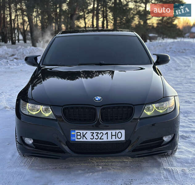BMW 3 Series 2009