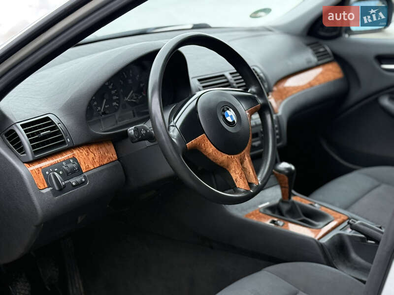 Седан BMW 3 Series 2004 в Тернополе