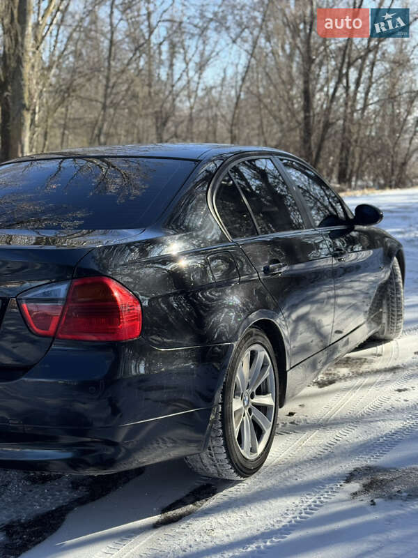 Седан BMW 3 Series 2009 в Полтаве