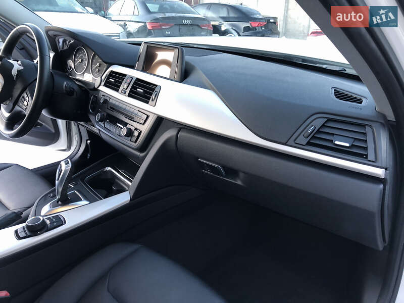 Седан BMW 3 Series 2014 в Ирпене