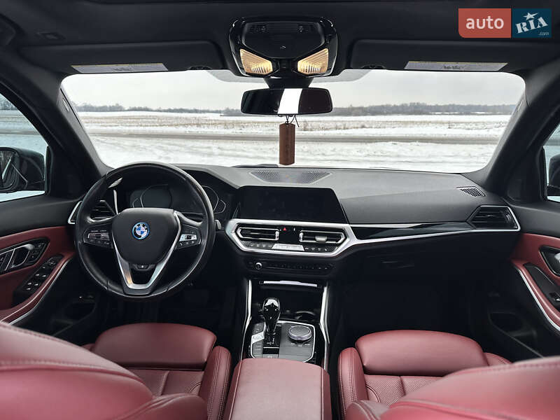 Седан BMW 3 Series 2022 в Киеве фото 11 Седан BMW 3 Series 2022 в Киеве