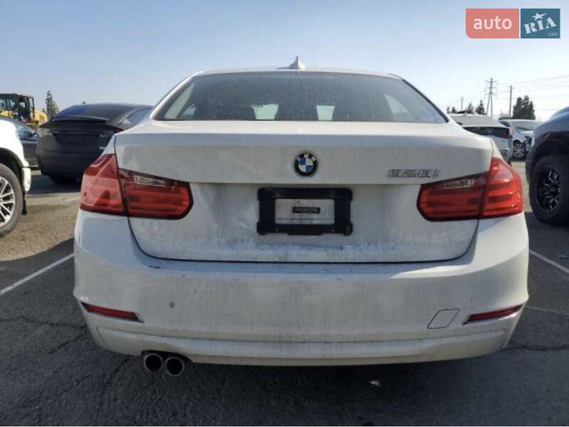 Седан BMW 3 Series 2014 в Львове
