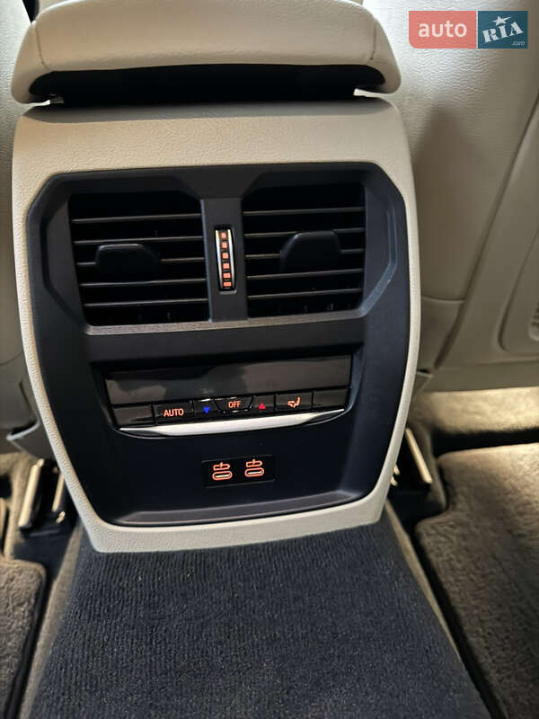 Седан BMW 3 Series 2021 в Киеве