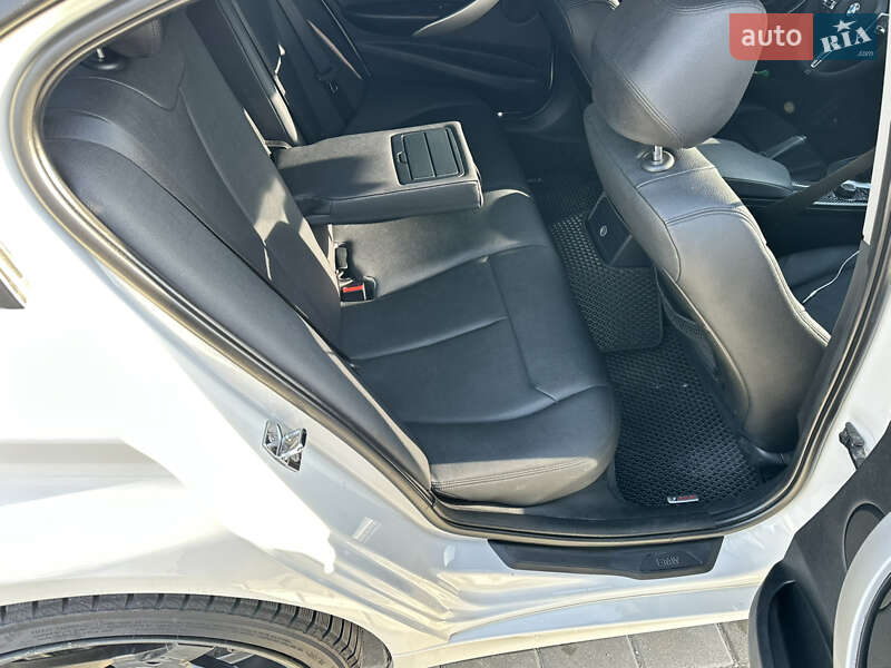 Седан BMW 3 Series 2012 в Запорожье