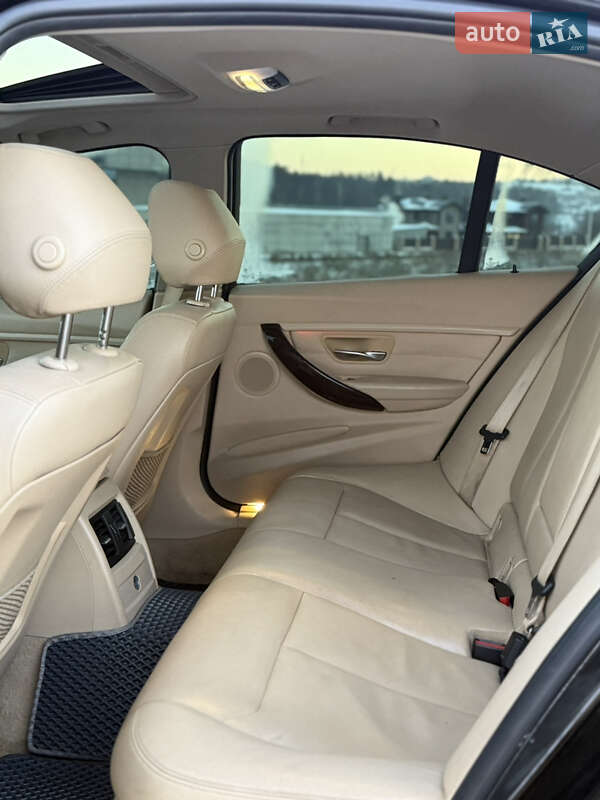 Седан BMW 3 Series 2015 в Киеве