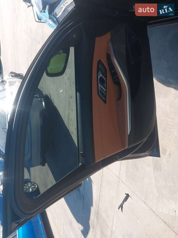 Седан BMW 3 Series 2020 в Киеве