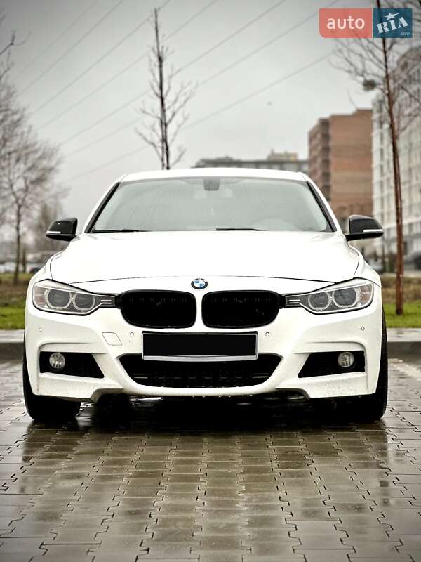Седан BMW 3 Series 2013 в Ирпене