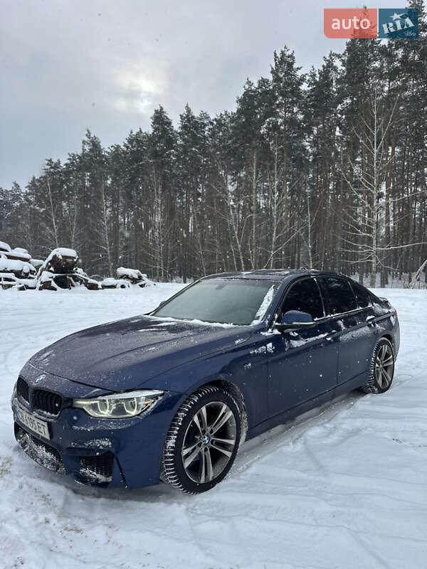 Седан BMW 3 Series 2018 в Киеве