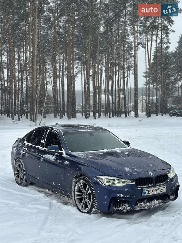 Седан BMW 3 Series 2018 в Киеве