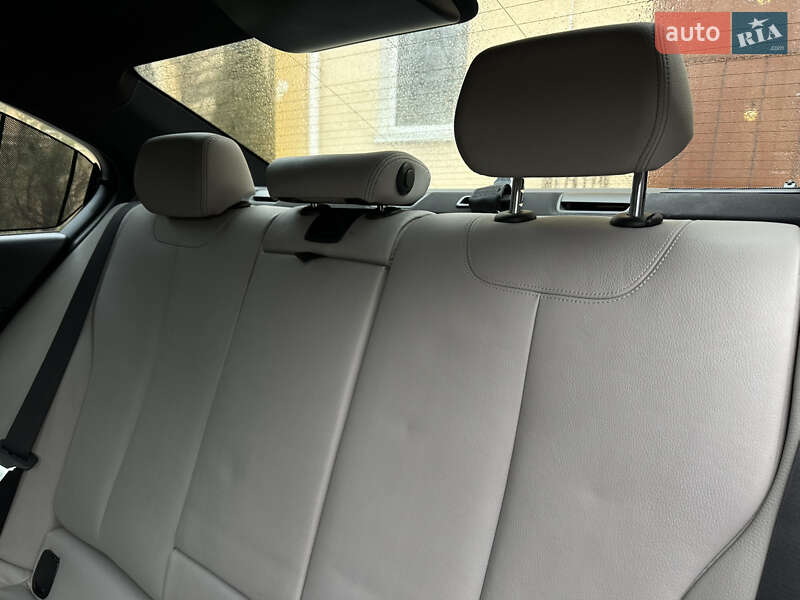 Седан BMW 3 Series 2013 в Одессе