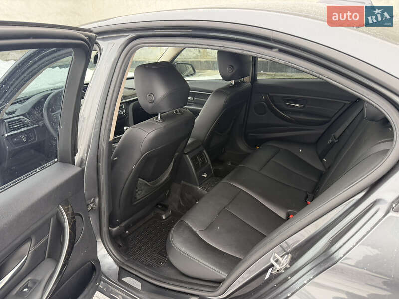 Седан BMW 3 Series 2013 в Ровно