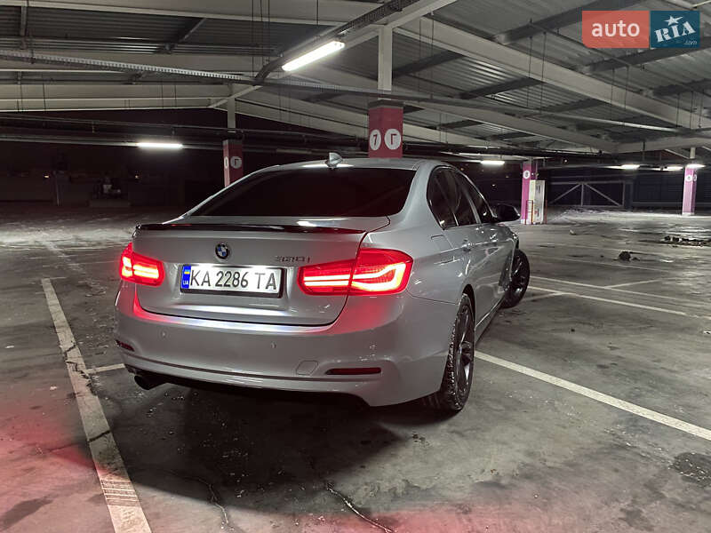 Седан BMW 3 Series 2016 в Киеве